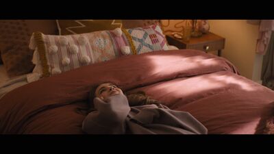 Hello_Goodbye_and_Everything_In_Between_mkv0638.jpg