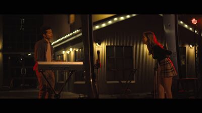 Hello_Goodbye_and_Everything_In_Between_mkv0656.jpg