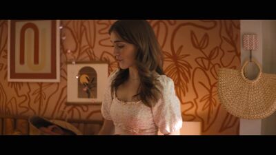 Hello_Goodbye_and_Everything_In_Between_mkv0821.jpg