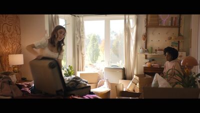 Hello_Goodbye_and_Everything_In_Between_mkv0859.jpg