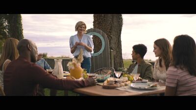 Hello_Goodbye_and_Everything_In_Between_mkv0980.jpg
