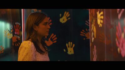 Hello_Goodbye_and_Everything_In_Between_mkv2719.jpg