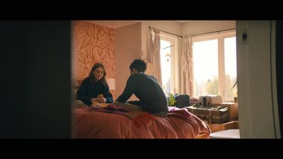 Hello_Goodbye_and_Everything_In_Between_mkv4316.jpg