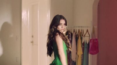 Olivia_Rodrigo_-_deja_vu_mp40581.jpg