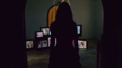 Olivia_Rodrigo_-_deja_vu_mp40640.jpg