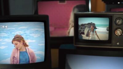 Olivia_Rodrigo_-_deja_vu_mp40687.jpg