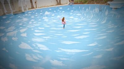 Olivia_Rodrigo_-_deja_vu_mp40790.jpg