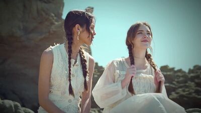 Olivia_Rodrigo_-_deja_vu_mp40802.jpg