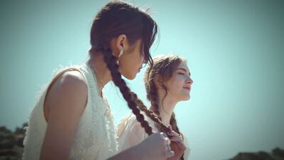 Olivia_Rodrigo_-_deja_vu_mp40805.jpg