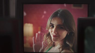 Olivia_Rodrigo_-_deja_vu_mp40870.jpg