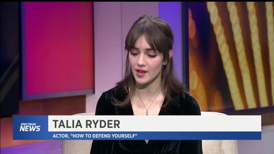 2023-02-04_-_Talia_Ryder_returns_to_the_stage_in_How_to_Defend_Yourself_mp45134.jpg