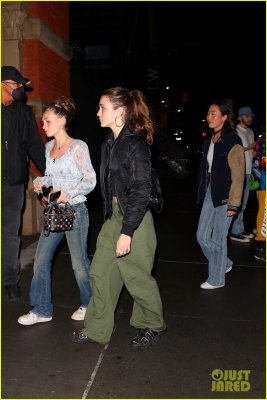 olivia-rodrigo-joins-zack-bia-night-out-14.jpg